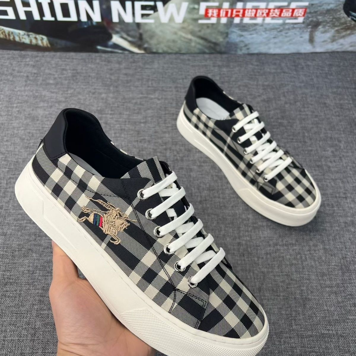 أحذية رجالية خفيفة الوزن برباط - مراجعة Men Shoes Dior وسعره
